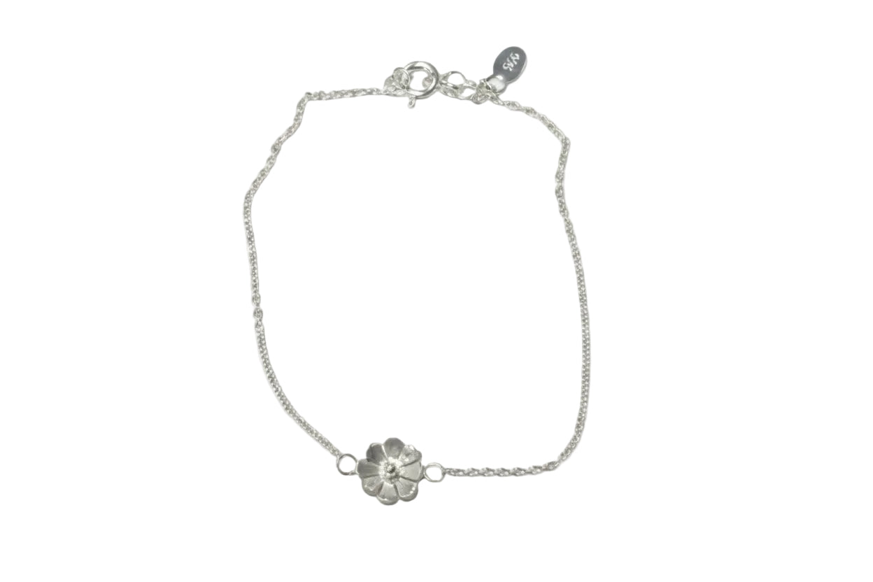 Dainty Daisy Chain Bracelet